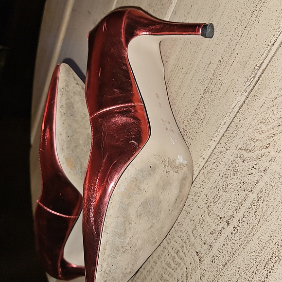 Shoes - Picture 5 of 6